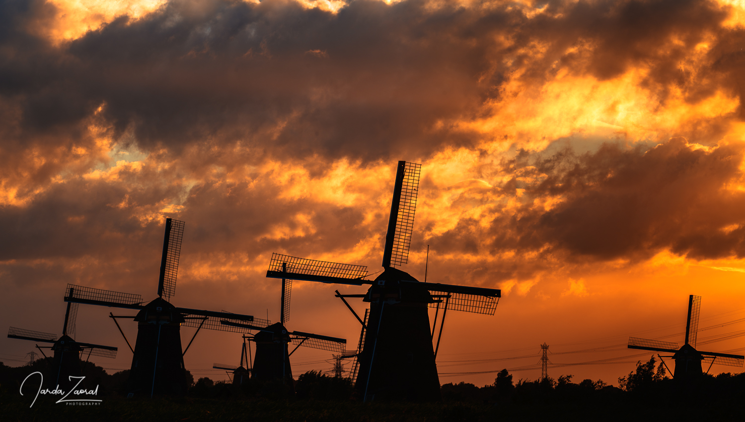 Kinderdijk windmills during sunrise