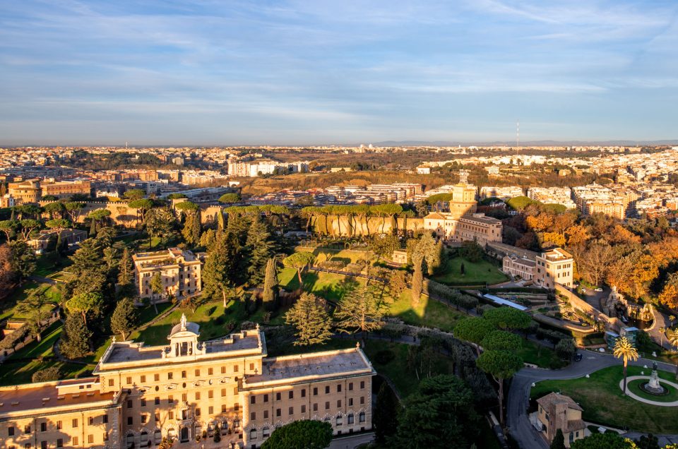 How to reach the highest point of Vatican – Vatican hill?