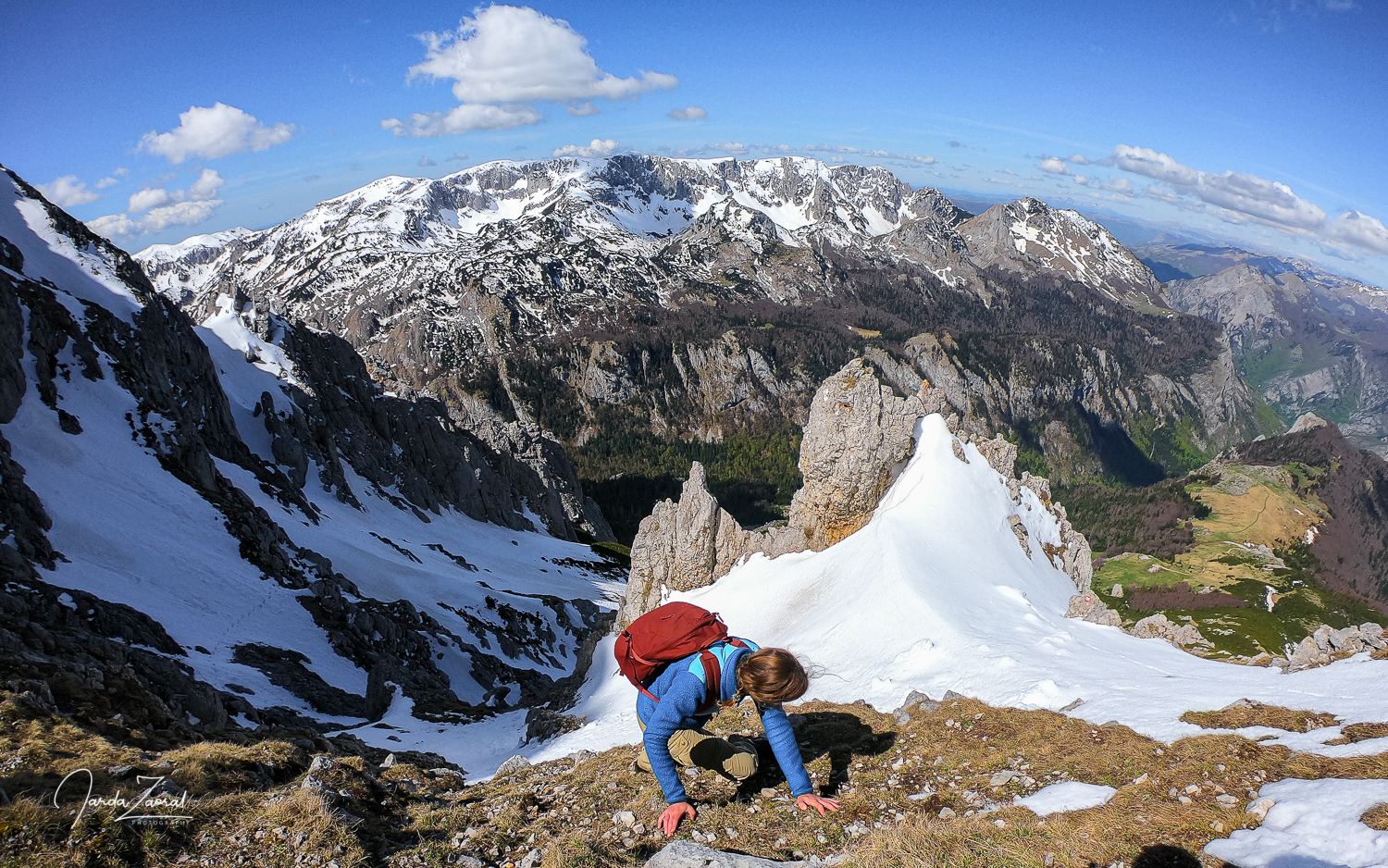 Steep climb to the top of Maglić 