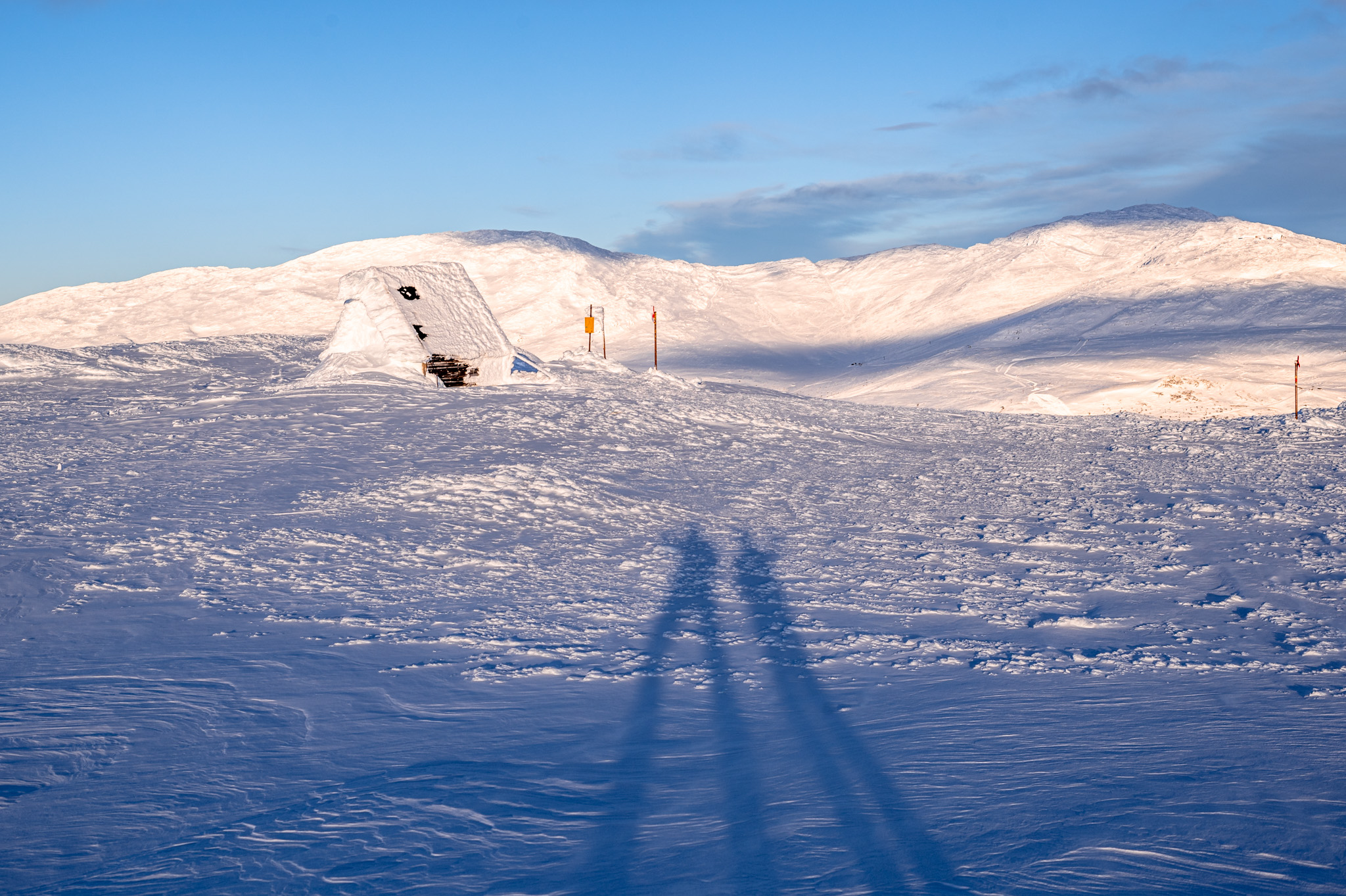 Hut on Mullfjället with view of Åreskutan 