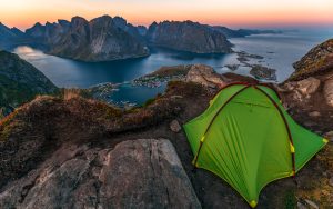 Tent at Reinebringen viewpoint in Lofoten
